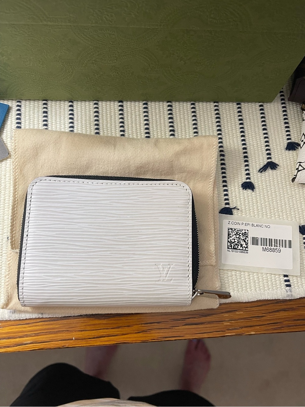 Louis Vuitton Zippy Wallet NWT
